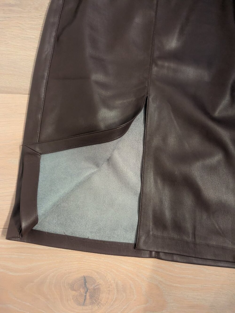 Leather Skirt - Picture 6 of 7